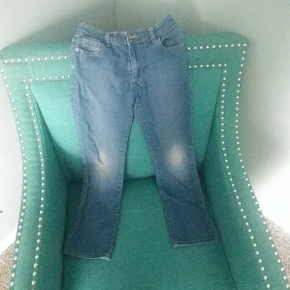 Girls distressed jeans